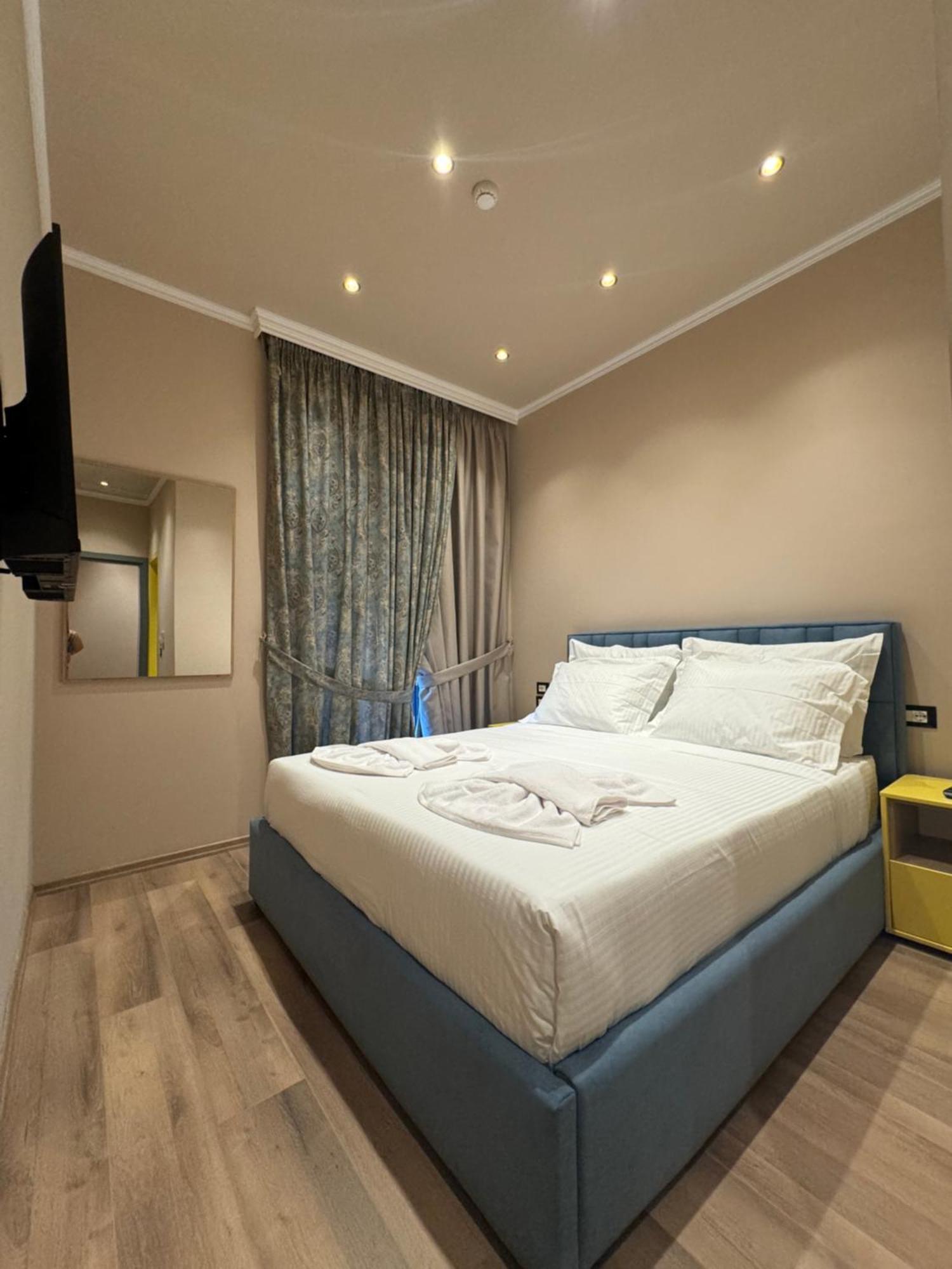 Hotel Gjika Тирана Екстериор снимка